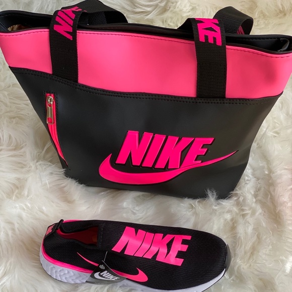 Nike Sets - Picture 2 of 7